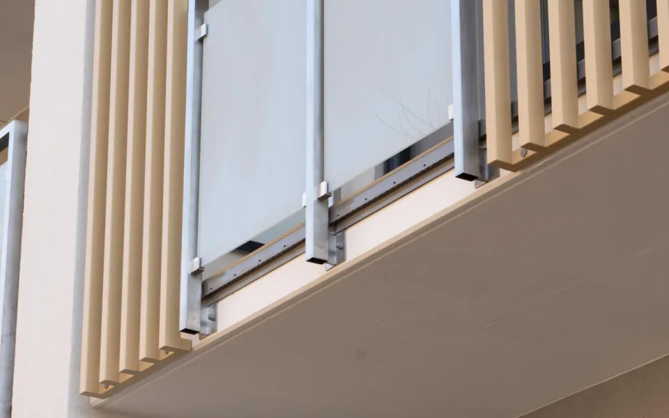 Realizacja Renoplast system PRO W35 balkony z posadzką ceramiczną